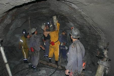 万宁工程爆破中的危险因素分析以及应对工程爆破危险的措施